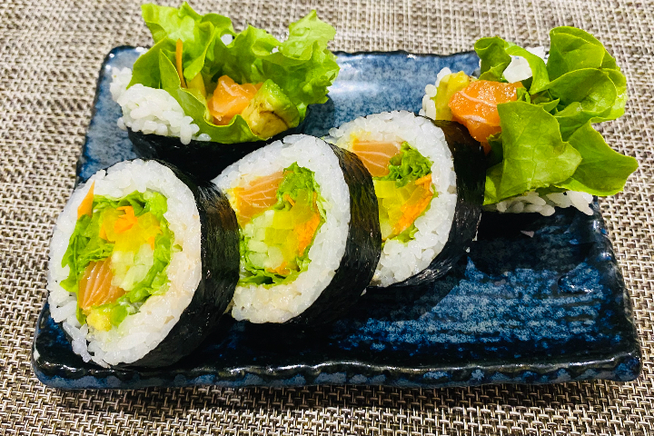 Futomaki saumon - Maru Sushi