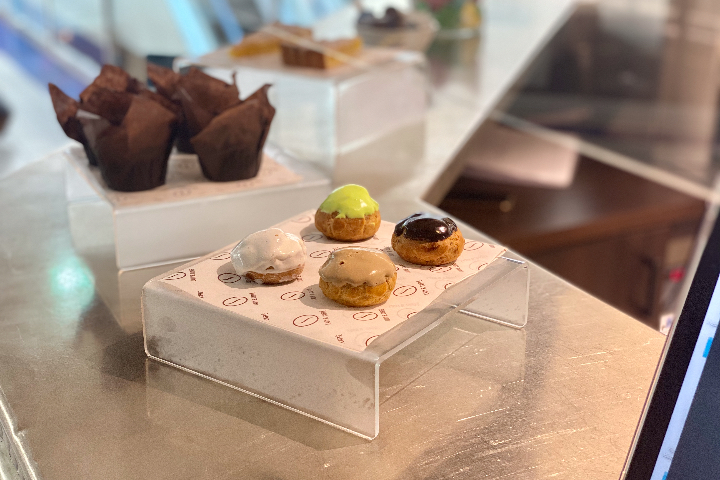 Choux Chocolat - Lady B Caffé