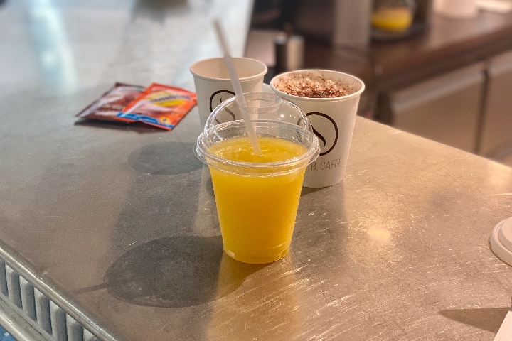Jus d'Orange Frais - Lady B Caffé