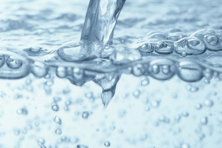 Wasser mit 1,5 l - Sir Andrew's Restaurant