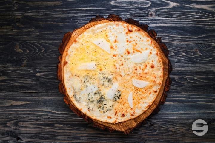Pizza Quattro Formaggio - Implex Pizza Grill Bar