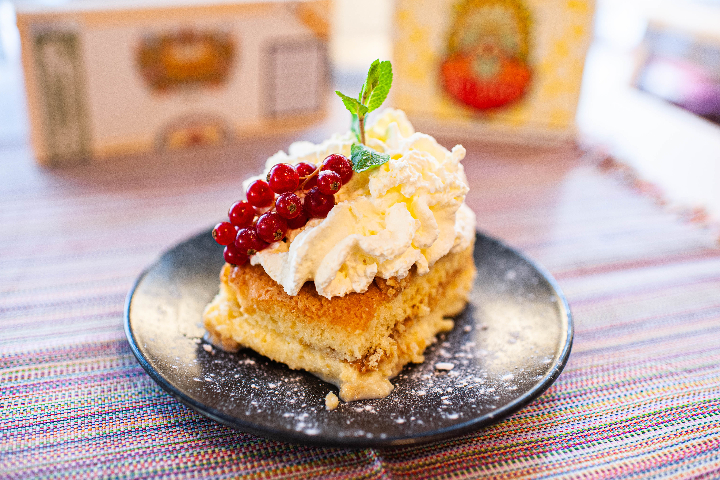 Tres Leches - Lucha Libre