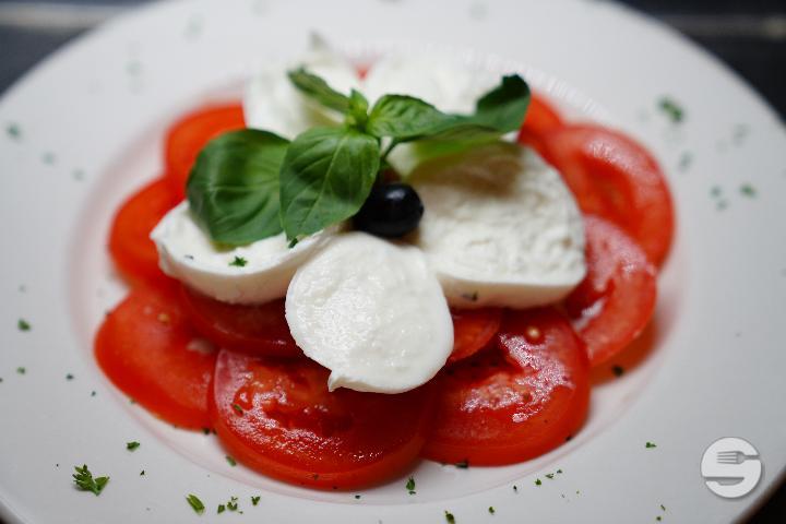 Pomodori con mozzarella - La Pergola