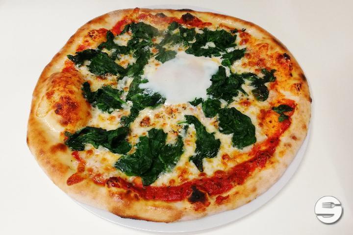 Pizza Fiorentina - Pomodoro e Mozzarella