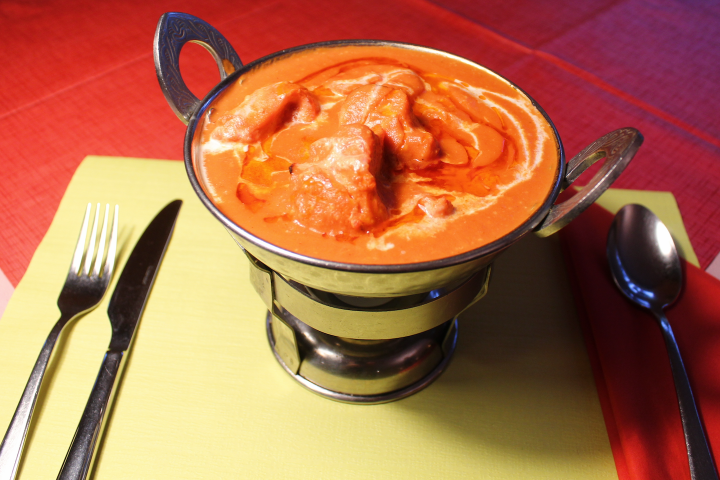 Butter Chicken with rice - Indian Restaurant Royal Palace