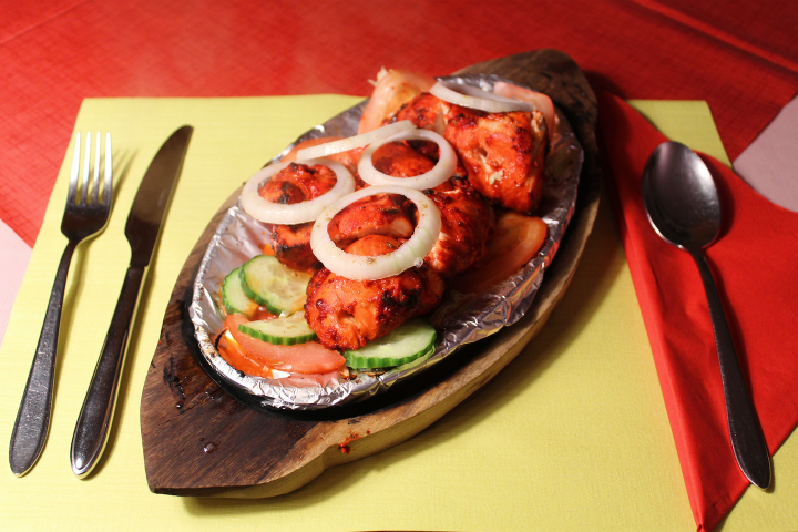 Tandoori Chicken Tikka - Indian Restaurant Royal Palace
