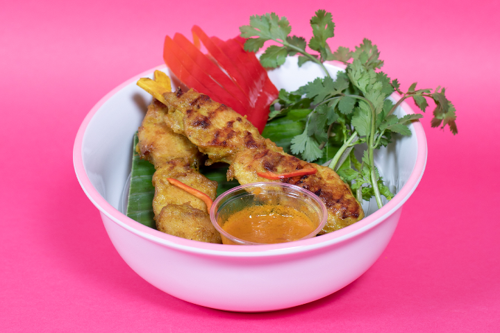 Brochettes de poulet, sauce satay - Mama Thaï