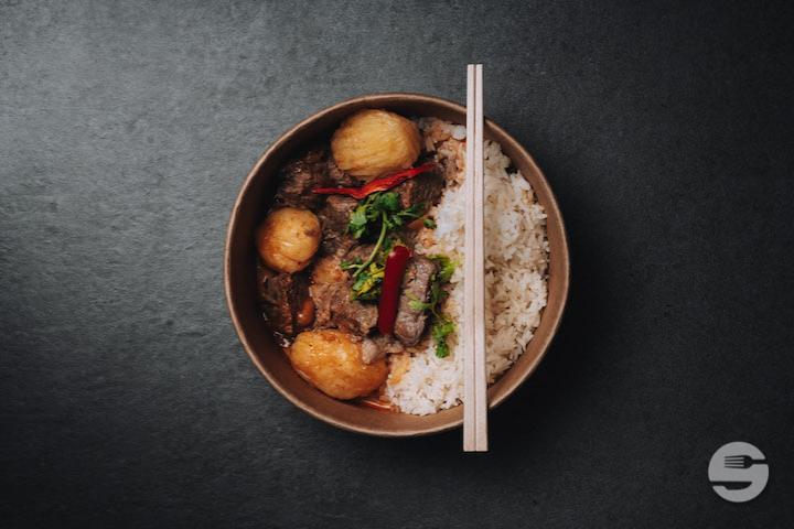 Bœuf sauté au basilic (piquant) - Mama Thaï