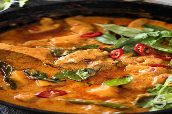 Poulet au Curry Rouge 🍗❤️ - Pad Thaï