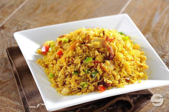 Riz Sauté au Poulet 🍚🍗 - Pad Thaï