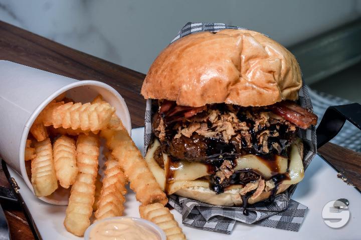 Brothers Classic BBQ Ribeye Burger - Burger Brothers