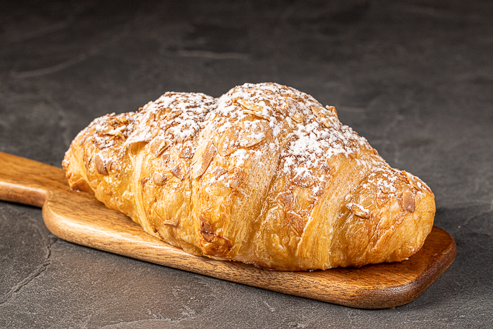 Croissant aux amandes - Migros Yummy Take Away Métropole
