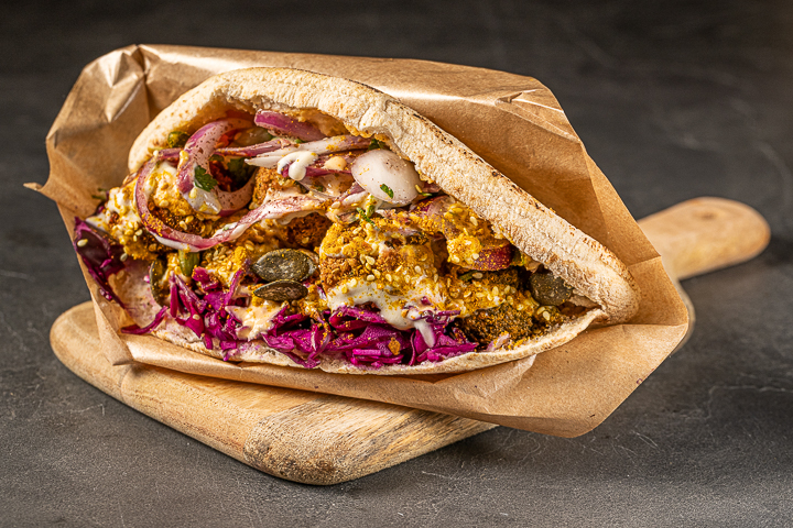 Pita au falafel mix (betterave, épinards et nature) - Migros Yummy Take Away Métropole
