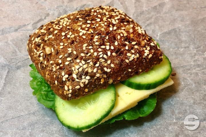 Proteinbrötchen Käse - BackWERK Winterthur