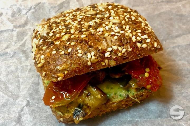 Proteinbrötchen Grillgemüse - BackWERK Winterthur