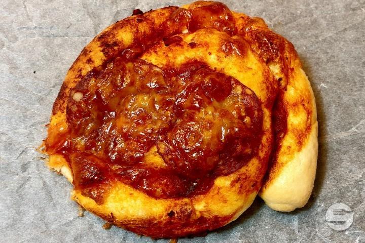 Pizzaschnecke Salami - BackWERK Winterthur
