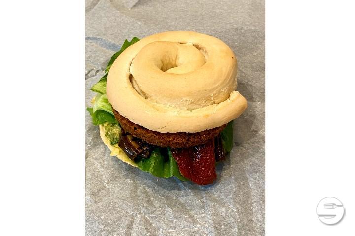Burger Falafel und Guacamole - BackWERK Winterthur