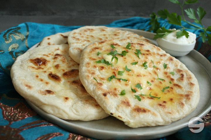 Plain Naan - Diyarah