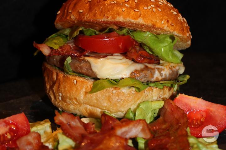 Rock'N'Roll Burger - American Pub