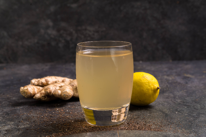 Lemon Ginger Homemade Ice Tea - Crrsp