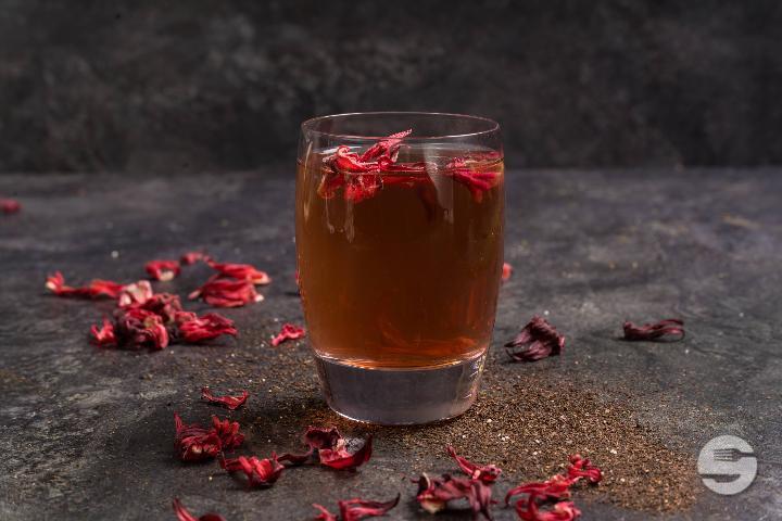 Peach Hibiscus Homemade Ice Tea - Crrsp