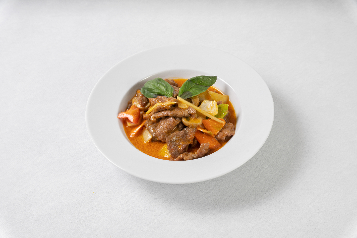 52B. Beef with Red Curry - Qing Dao Express