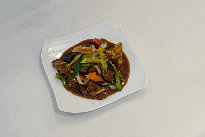 55. Beef with Spicy Setchouan Sauce - Qing Dao Express