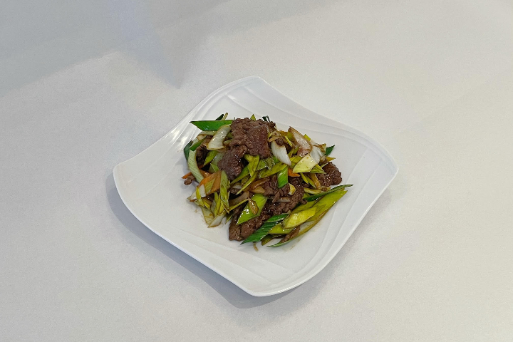 59. Beef with Chives and Pepper - Qing Dao Express