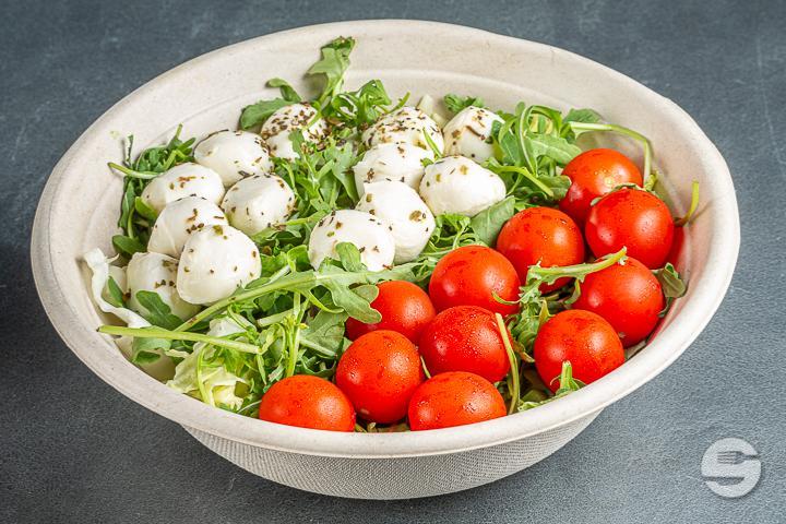 Tomato Mozzarella Salad - Migros Restaurant Take Away d'Yverdon