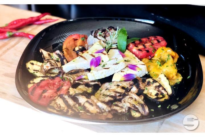 Vegetables with grilled tofu - Ristorante Giardino