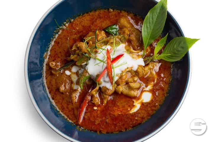 236. Thai Style Red Curry Pork - Le Lotus