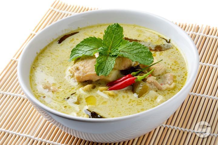 229. Thai Style Basil Chicken - Le Lotus