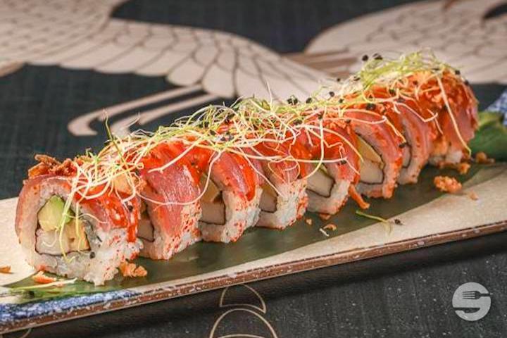 47. Spicy Tuna and Onion Cali - Le Lotus