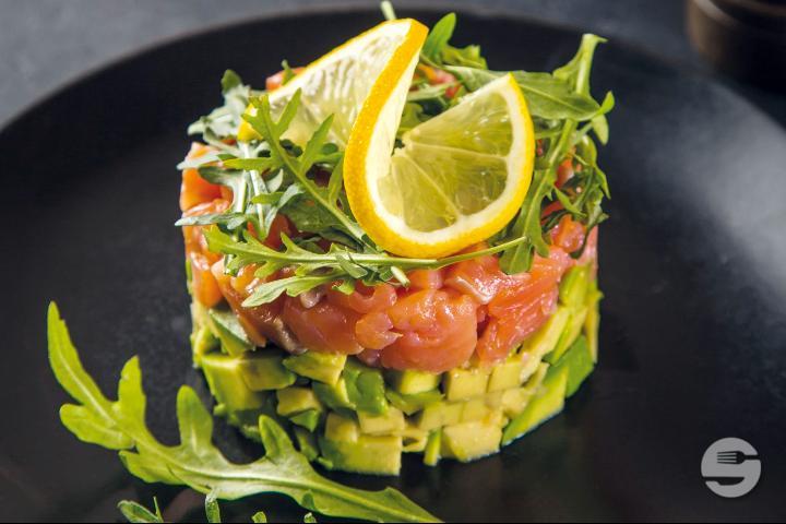 2. Salmon Tartar - Le Lotus