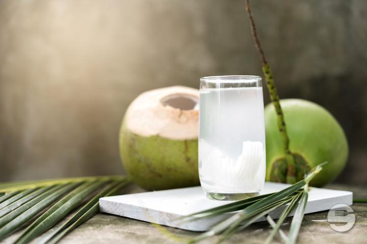 Coconut Juice - Le Lotus