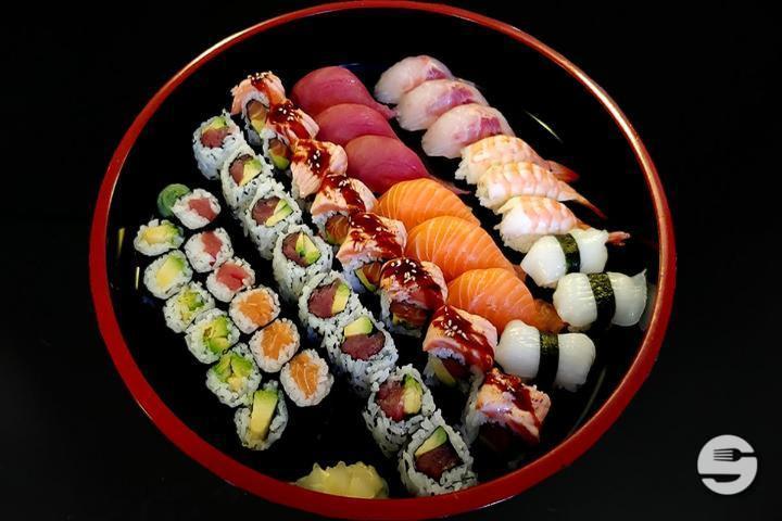 83. Sushi Set - Le Lotus