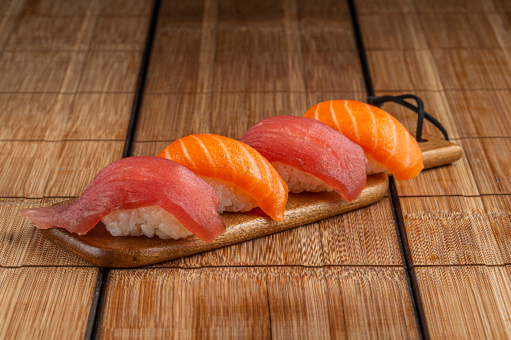 Z40. Nigiri au Saumon et Thon rouge - Thaï Away