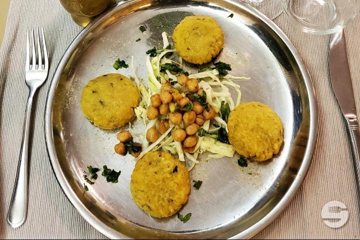Aloo Tikki - Indian Palace