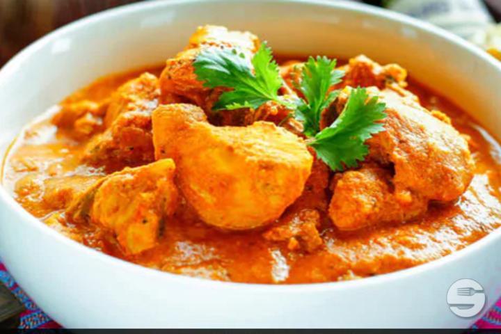 Chicken Curry - Indian Palace