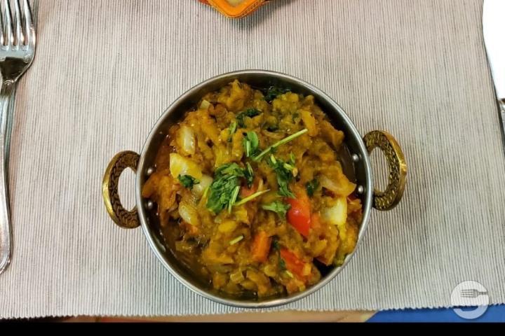 Bengan Ka Bharta - Indian Palace