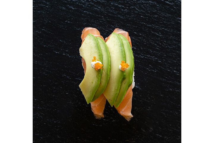 Lachs und Avocado Nigiri (2 Stück) - Sushi Palace Zürich