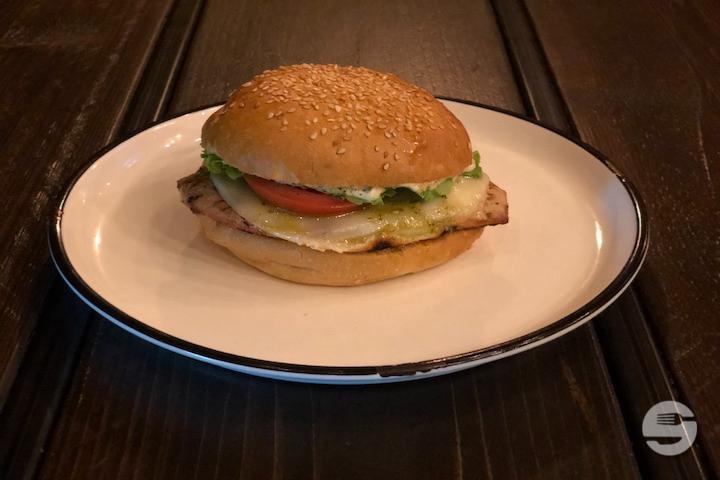 Green Chicken Burger - Grrreat