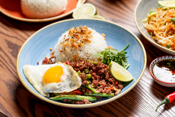 Pad Kapow Nue (sehr scharf) - Cha Cha Thai
