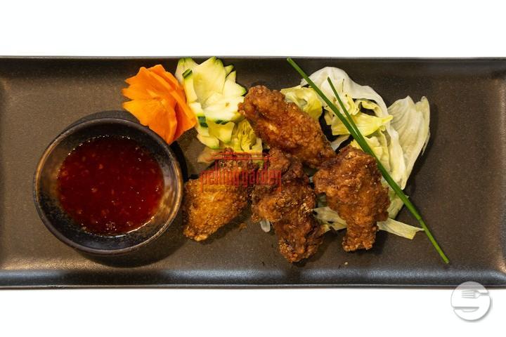 Chicken Wings (4 pieces) - Peking Garden