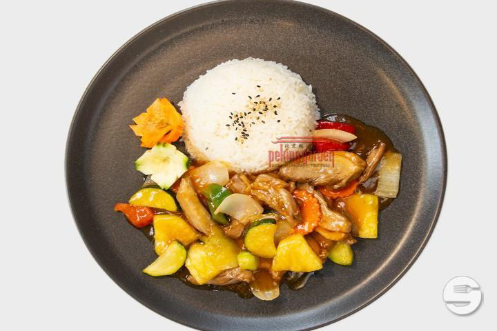 Pineapple sweet and sour - Peking Garden