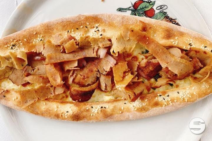 Kebab pide - Zermatt Kebap Haus