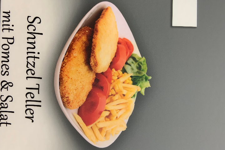 Poulet Schnitzel Teller - La Sofra Fine Food