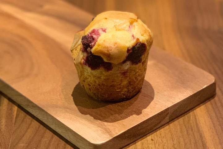 Muffin fruit rouge Maison - Le 11 - l'atelier du Burger