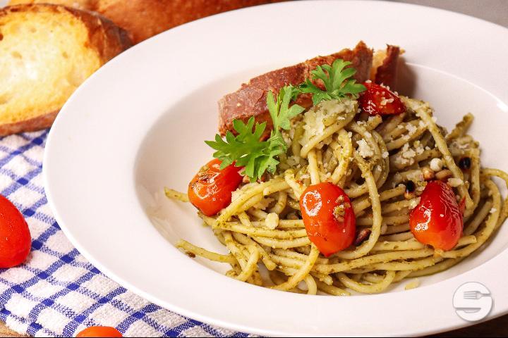 Spaghetti Pesto - Restaurant de la Piscine