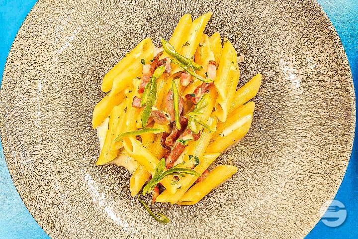 Penne Carbonara - Restaurant de la Piscine